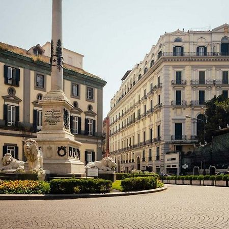 La Dimora Di Chiaia Apartment Naples Luaran gambar