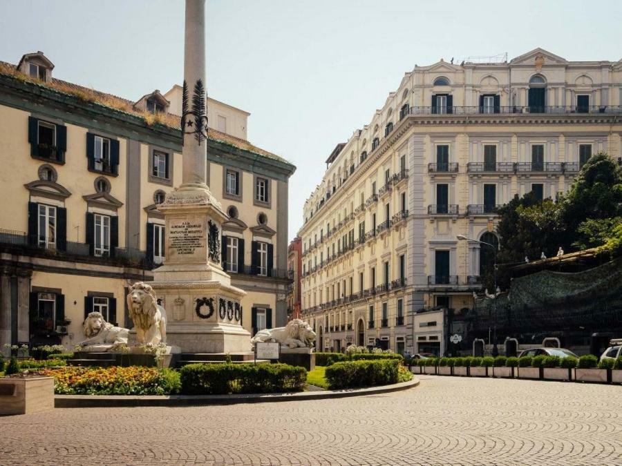 La Dimora Di Chiaia Apartment Naples Luaran gambar